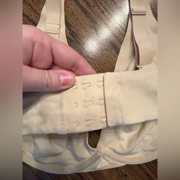 SKIMS women’s bra 32DDD unlined wired bra - Picture 3 of 7